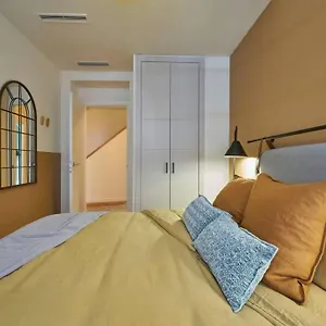 Apartment Attic Teatro, Malaga